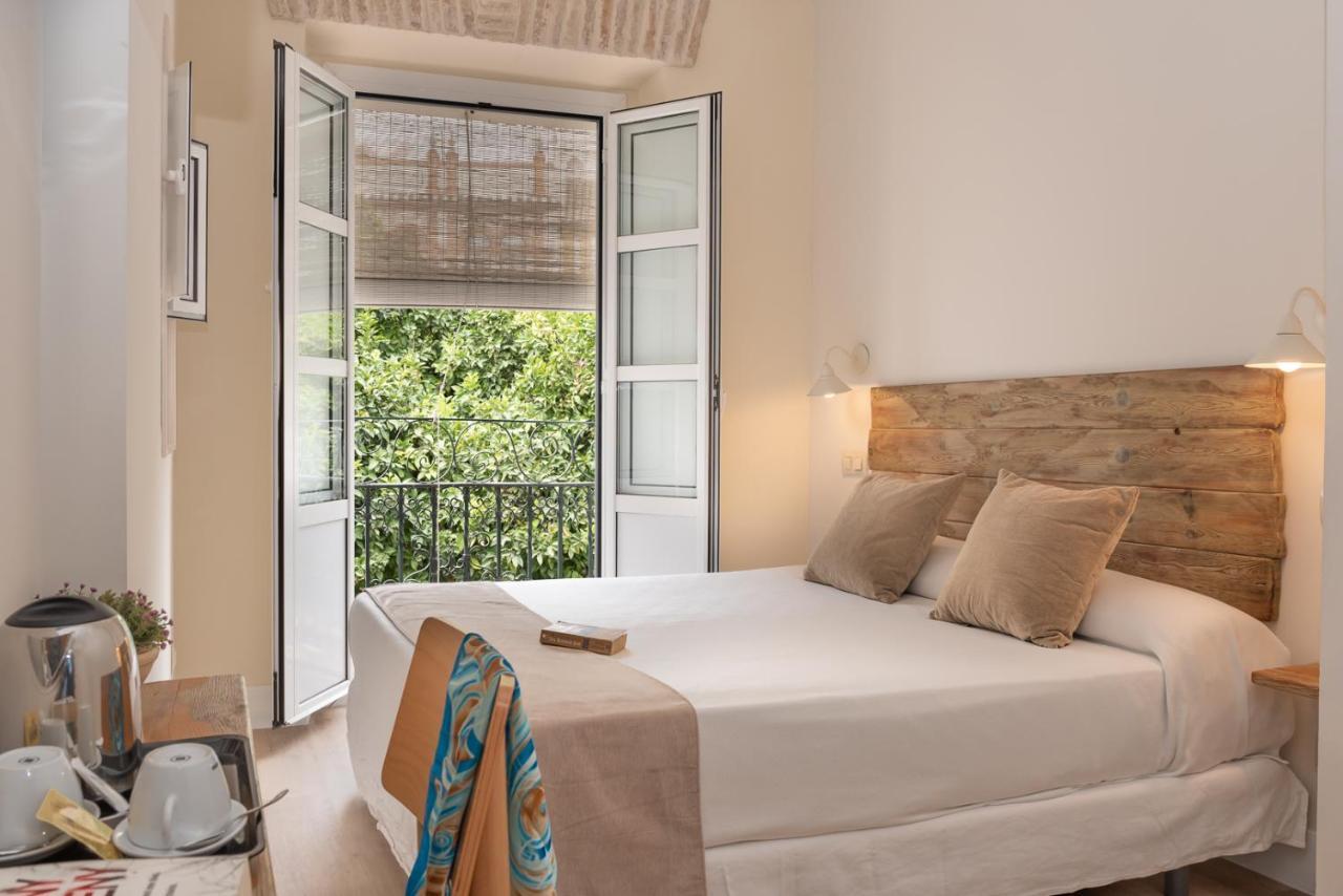 Hotel Boutique Elvira Plaza Севилья Экстерьер фото