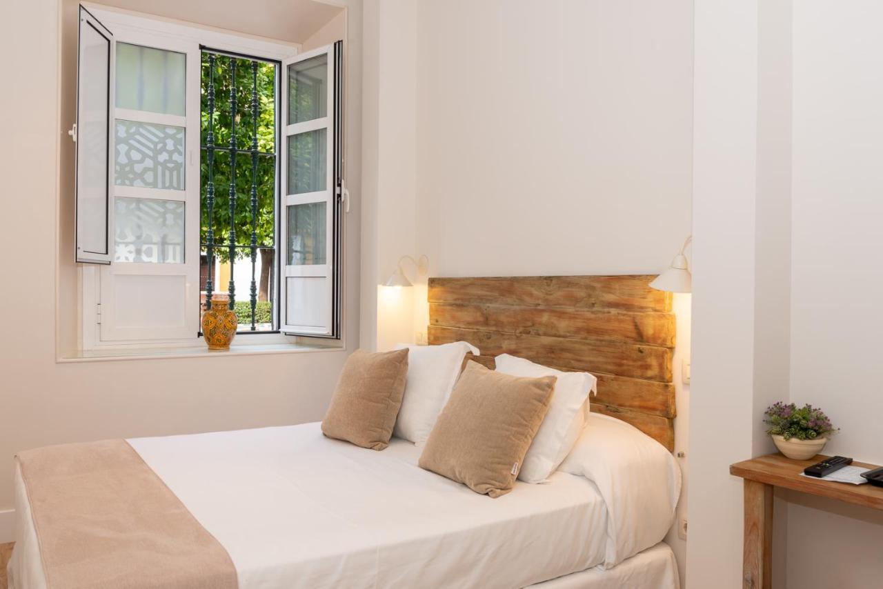 Hotel Boutique Elvira Plaza Севилья Экстерьер фото