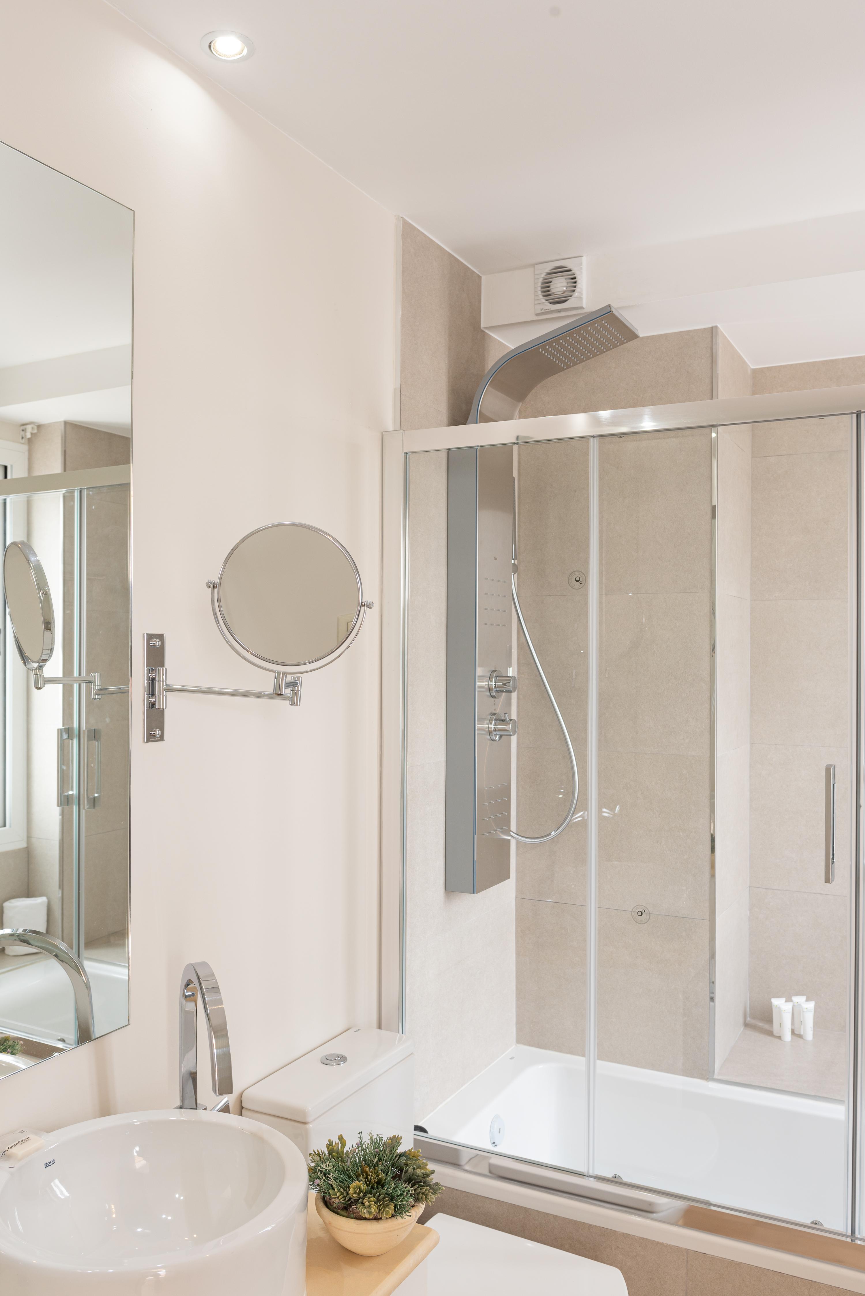 Hotel Boutique Elvira Plaza Севилья Экстерьер фото