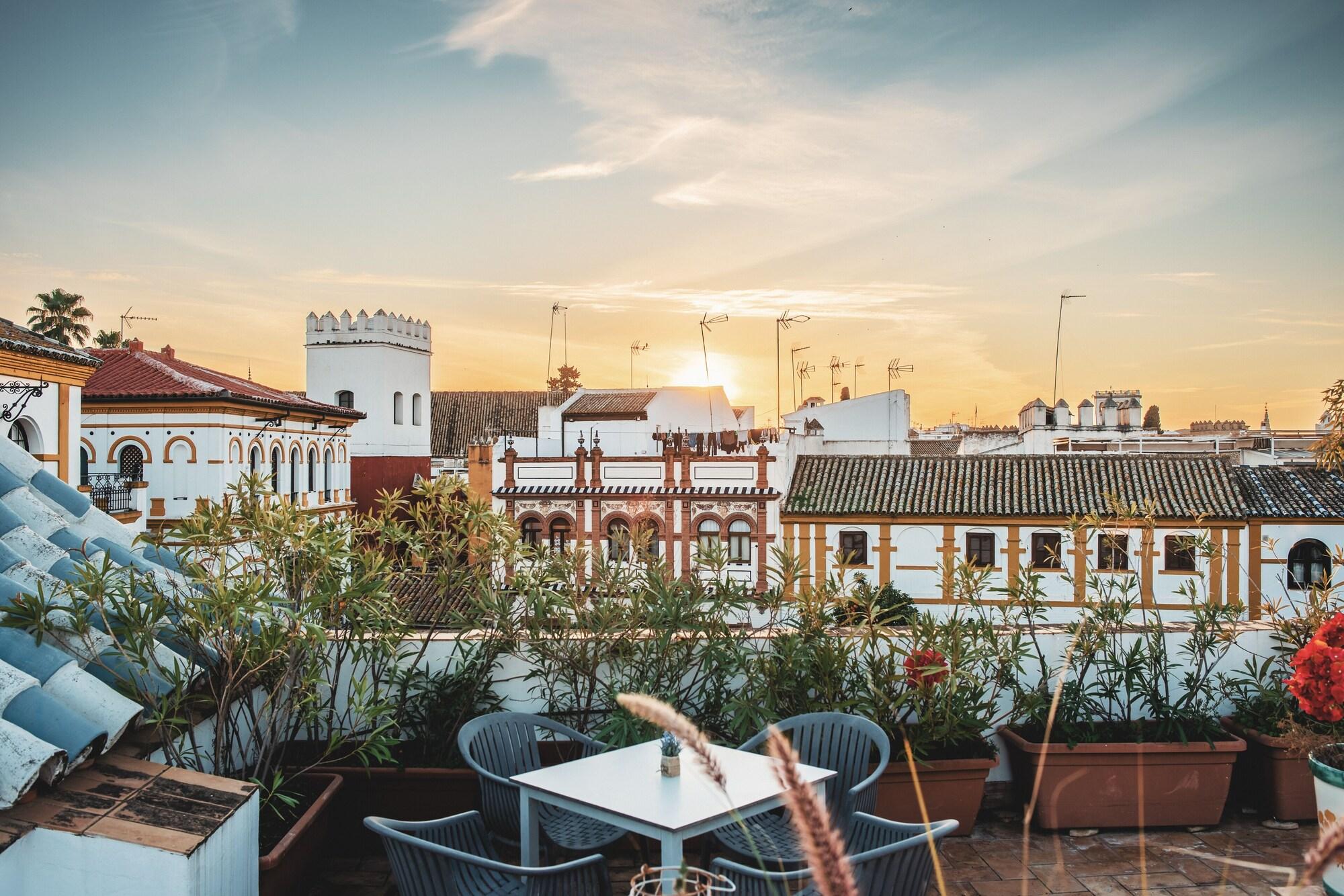 Hotel Boutique Elvira Plaza Севилья Экстерьер фото