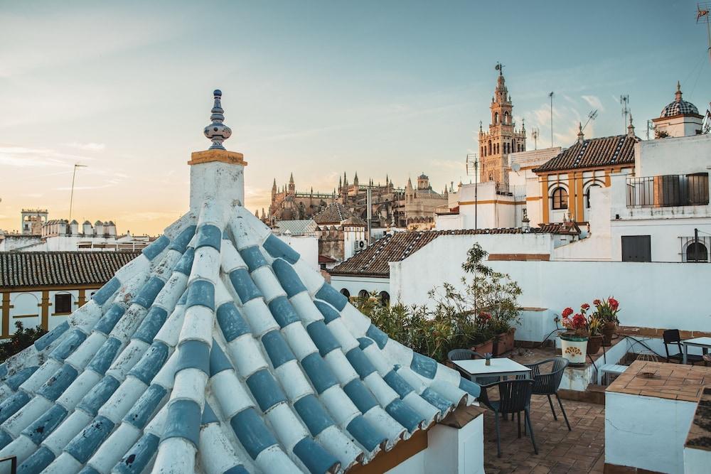 Hotel Boutique Elvira Plaza Севилья Экстерьер фото